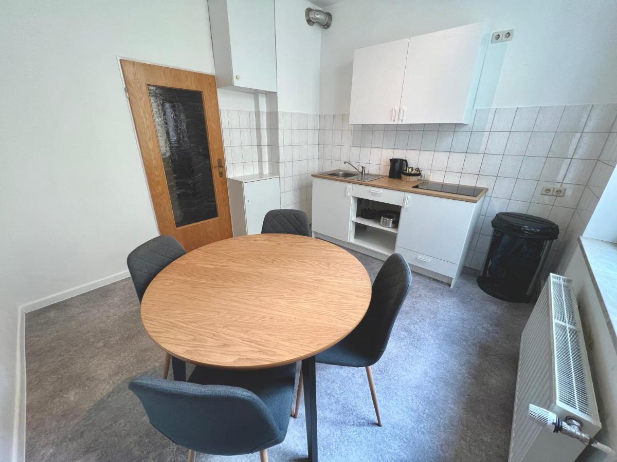 7 Betten Zentrale Lage Bahn Messe Apartment 汉诺威 外观 照片